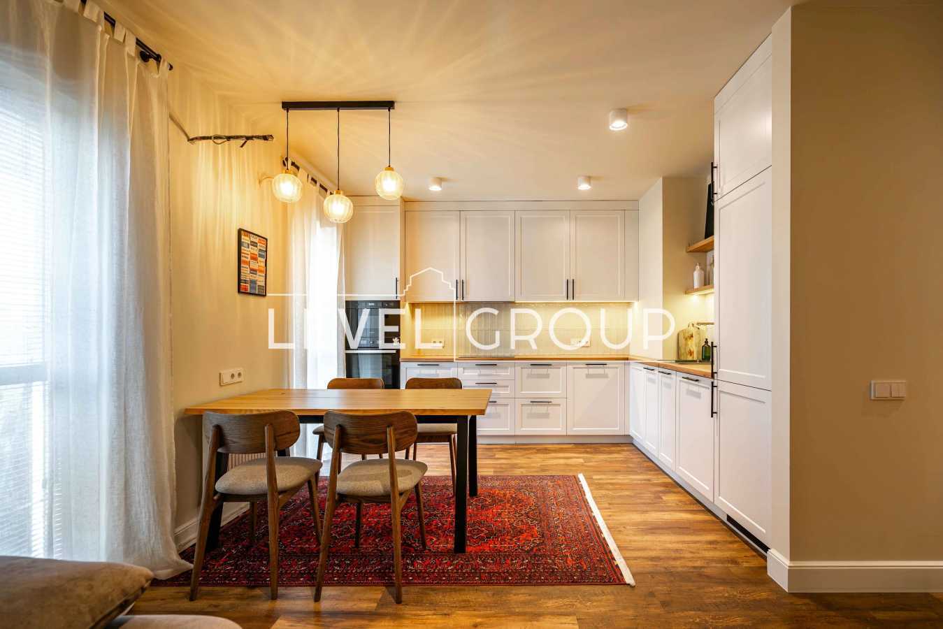 Продажа 2-комнатной квартиры 75.7 м², Златоустовская ул., 25
