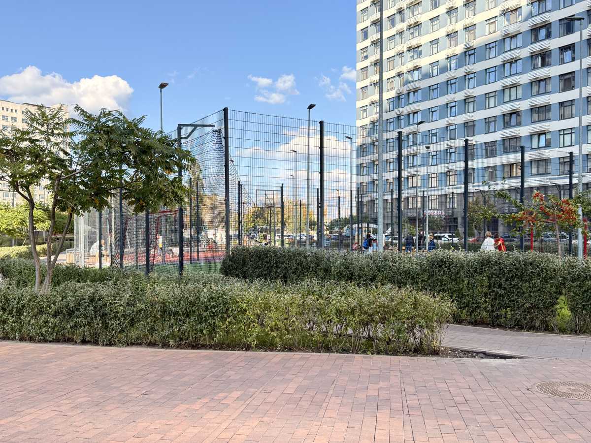 Продаж 1-кімнатної квартири 46.7 м², Євгена Сверстюка вул., 6
