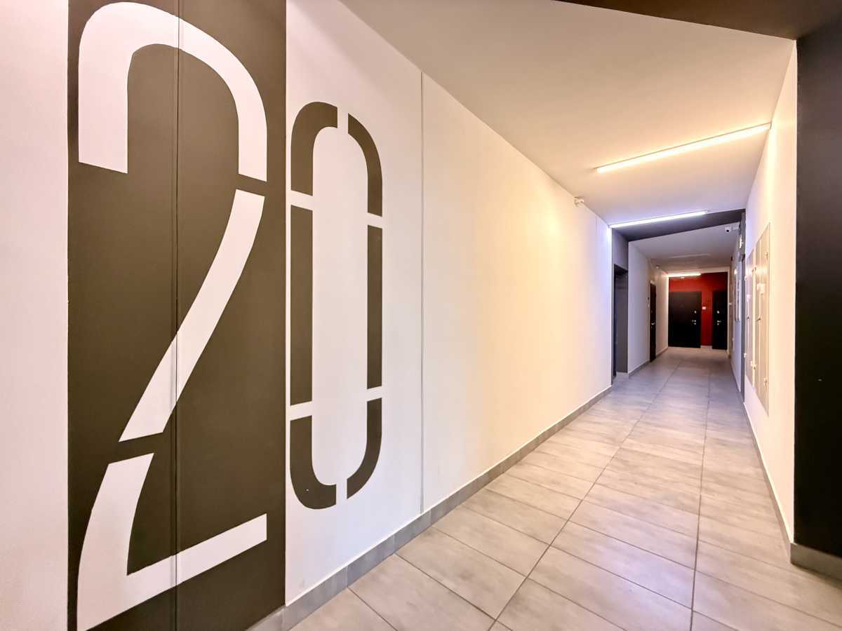 Продаж 1-кімнатної квартири 46.7 м², Євгена Сверстюка вул., 6