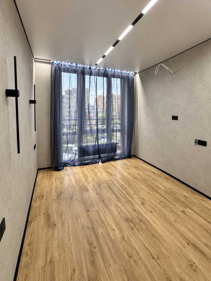 Оренда офісу 54 м², Дніпровська наб., 18а