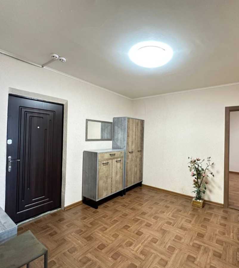Аренда 2-комнатной квартиры 78.3 м², Ревуцкого ул., 54