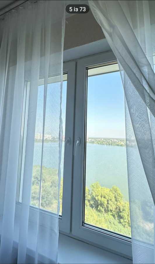 Аренда 2-комнатной квартиры 78.3 м², Ревуцкого ул., 54
