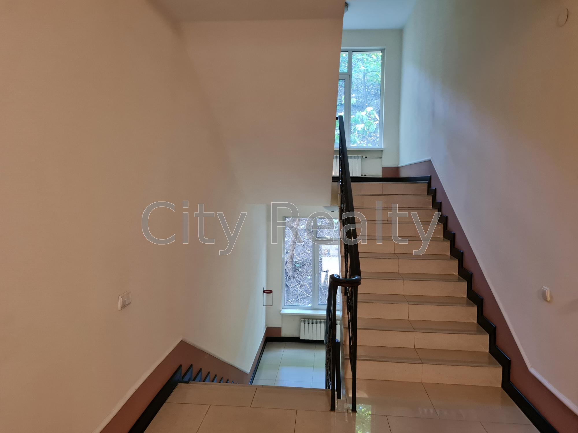 Аренда офиса 127 м², Глубочицкая ул., 40Х