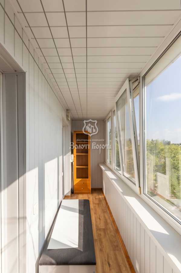 Продажа 4-комнатной квартиры 81.9 м², Салютная ул., 4А