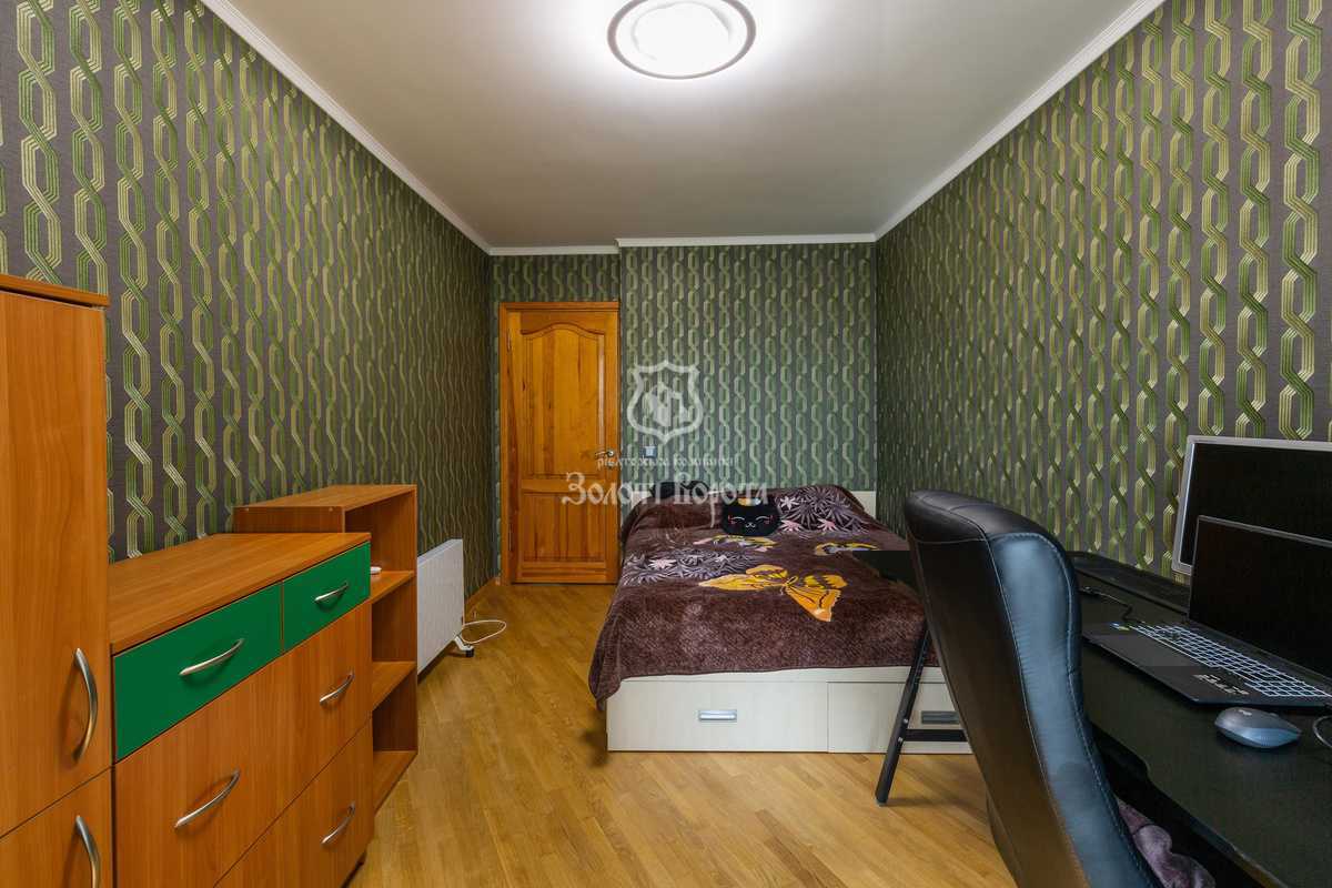 Продажа 4-комнатной квартиры 81.9 м², Салютная ул., 4А
