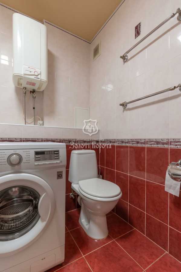 Продажа 4-комнатной квартиры 81.9 м², Салютная ул., 4А