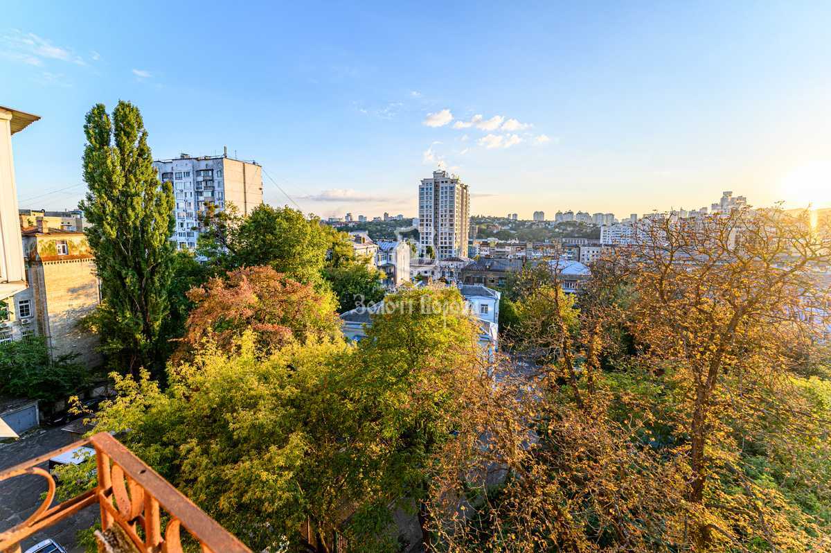 Продаж 1-кімнатної квартири 36.3 м², Микільсько-Ботанічна вул., 7/9