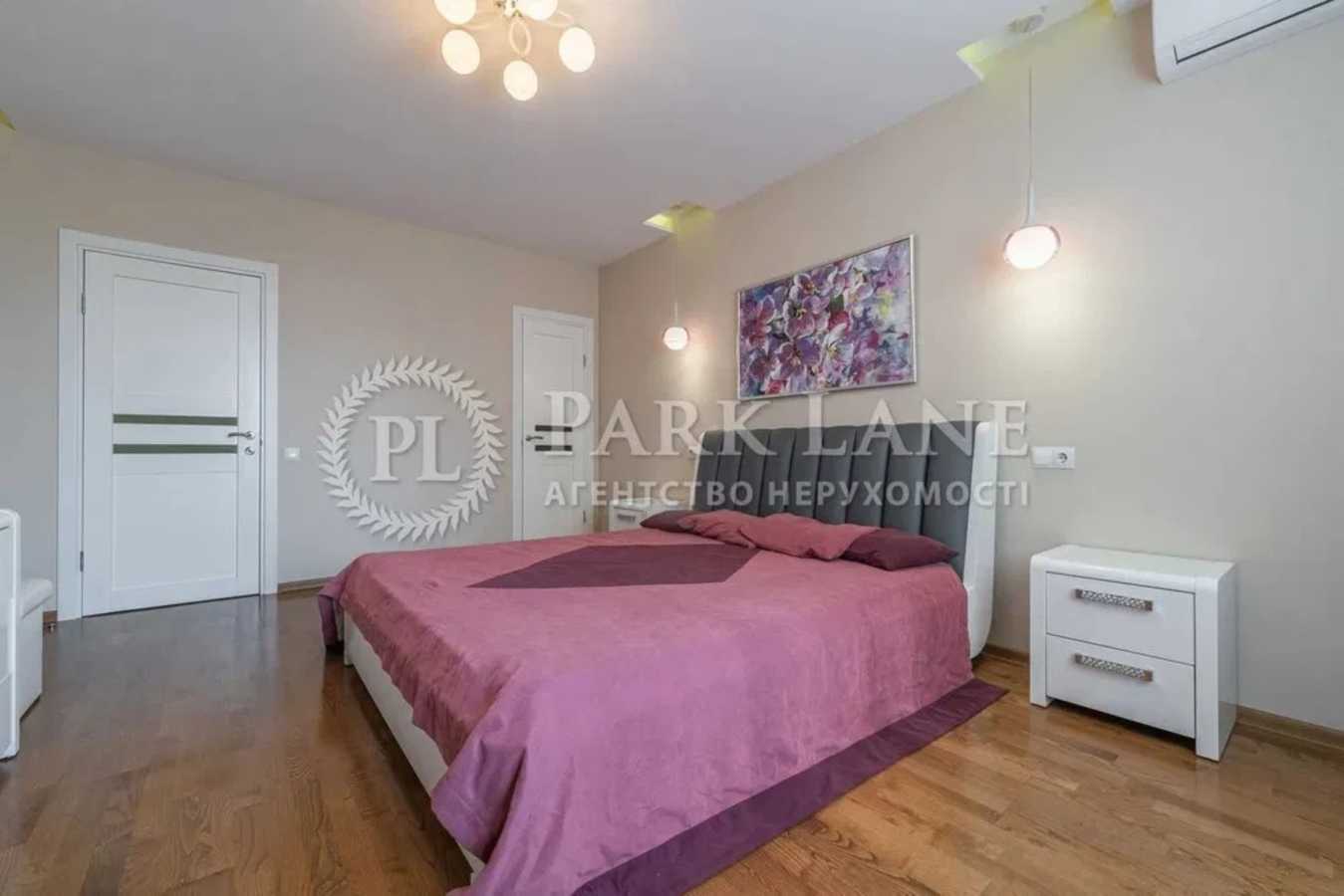 Продажа 3-комнатной квартиры 100 м², Гарматная ул., 38А