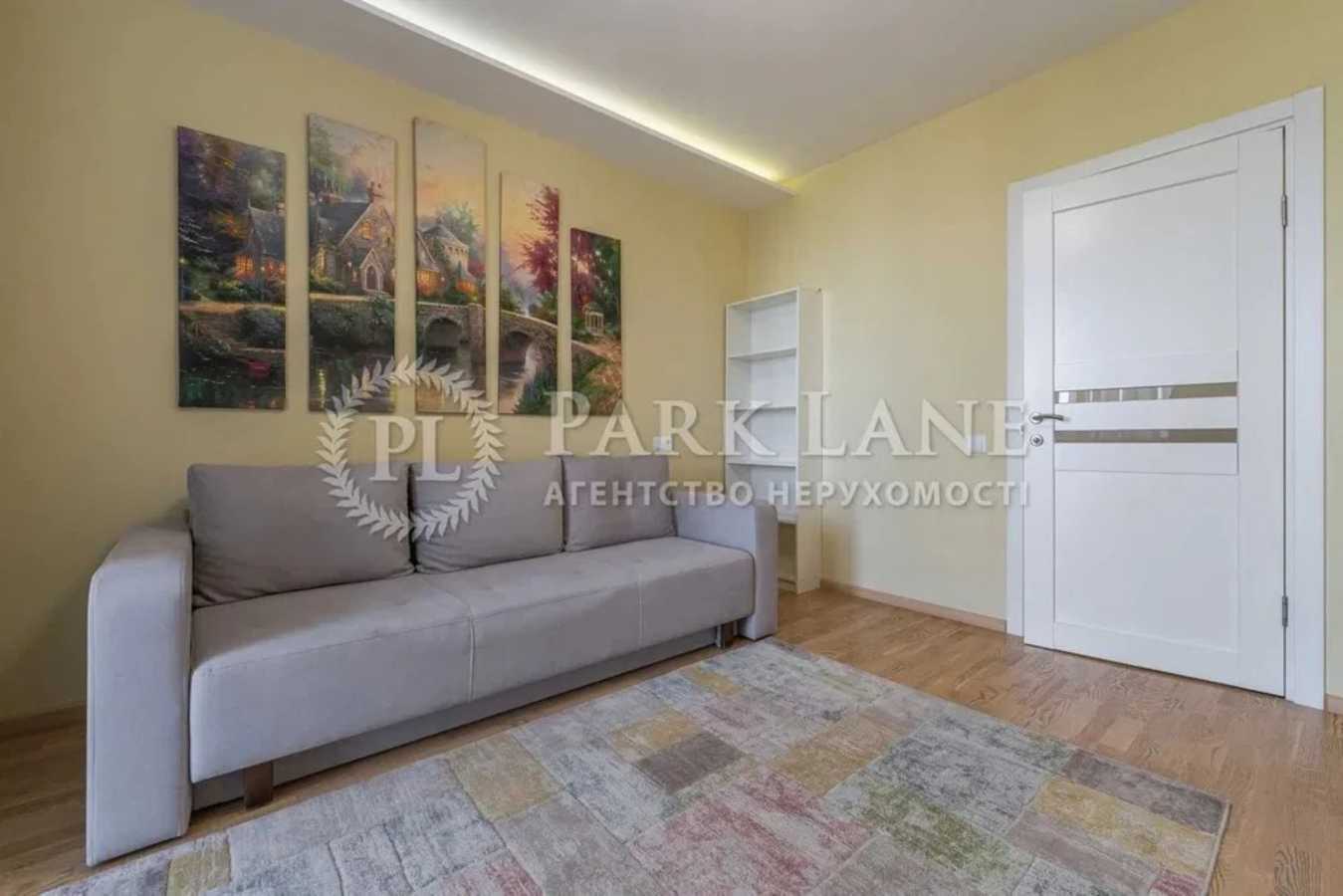 Продажа 3-комнатной квартиры 100 м², Гарматная ул., 38А