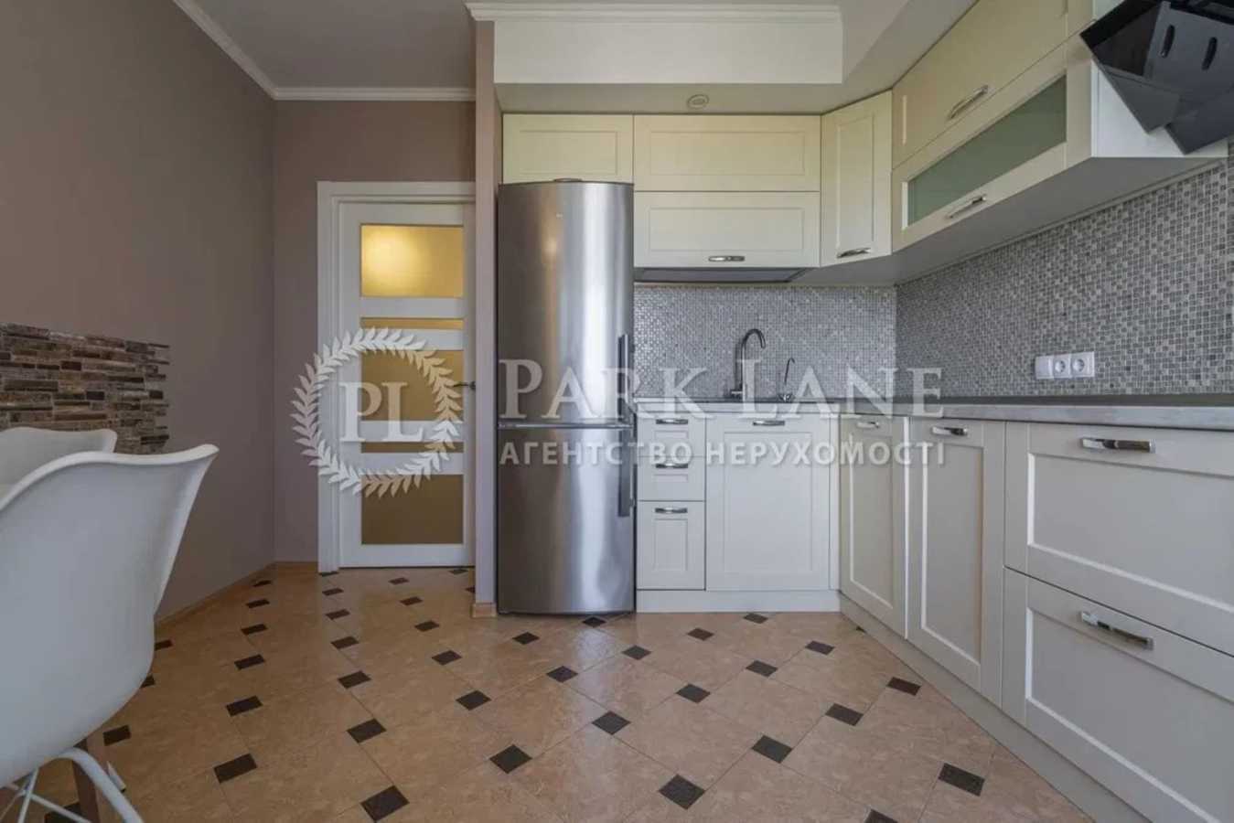 Продажа 3-комнатной квартиры 100 м², Гарматная ул., 38А