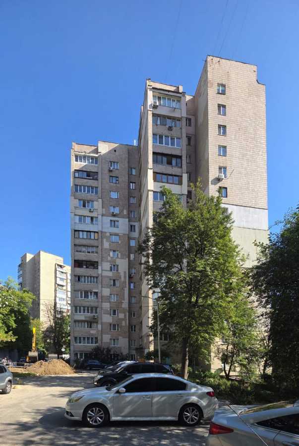 Оренда 3-кімнатної квартири 75 м², Петра Радченко вул., 12