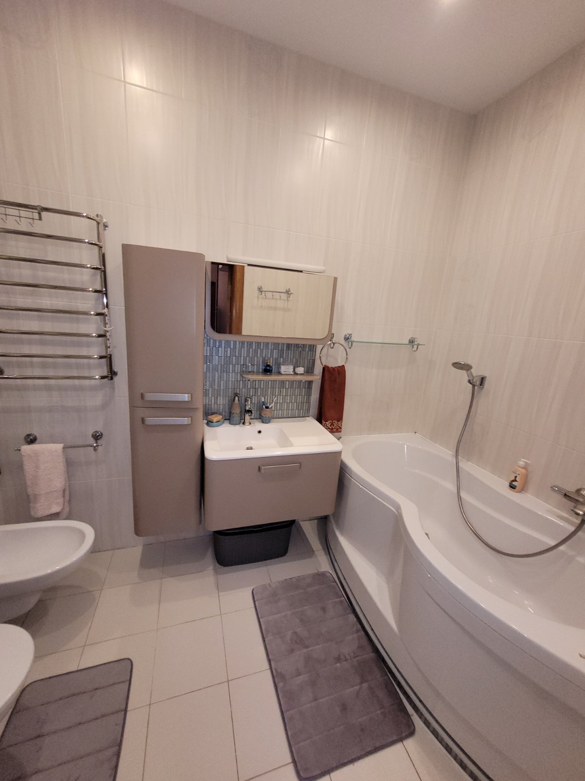 Аренда 3-комнатной квартиры 94 м², Белорусская ул., 3