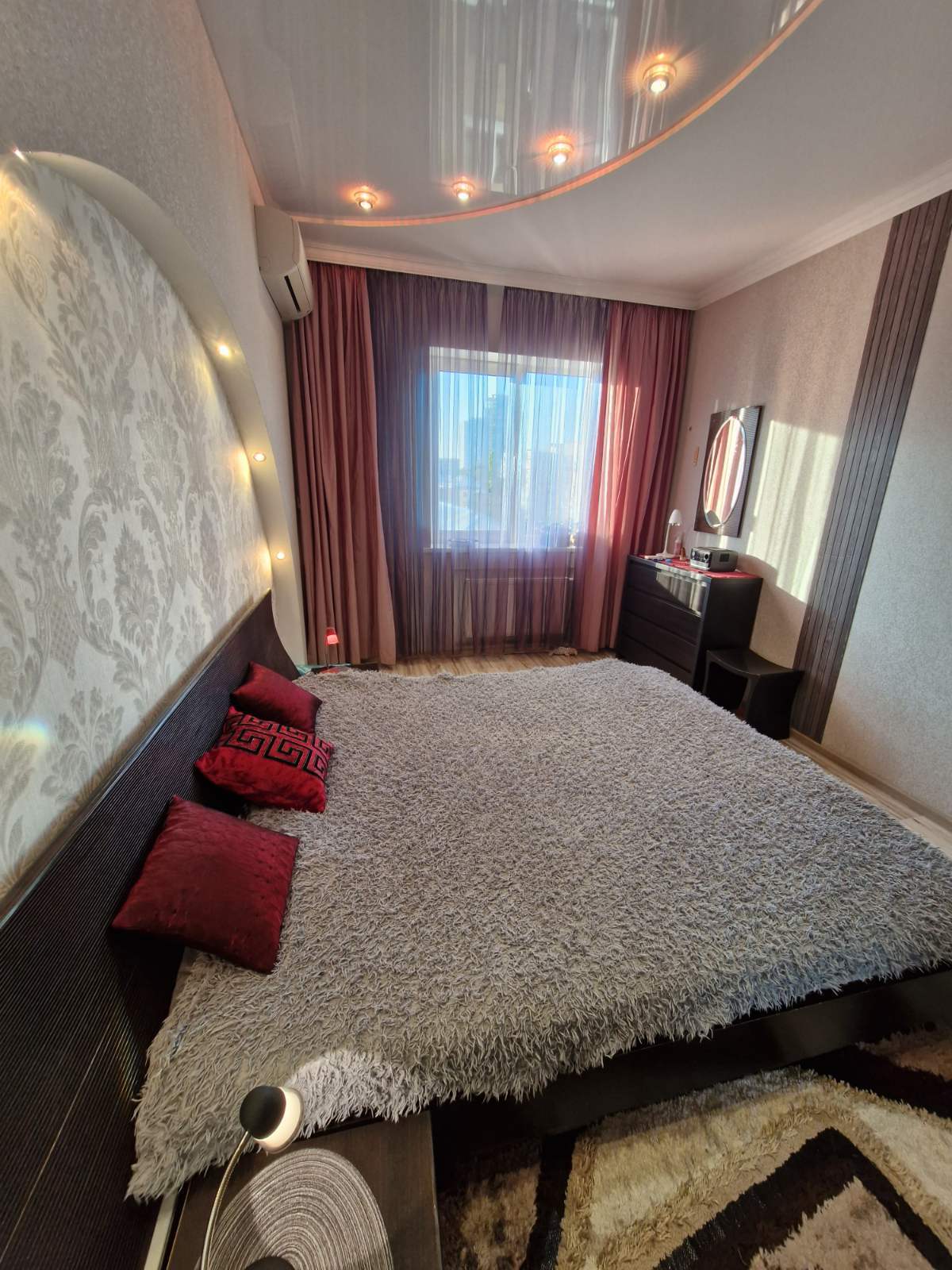 Аренда 3-комнатной квартиры 94 м², Белорусская ул., 3