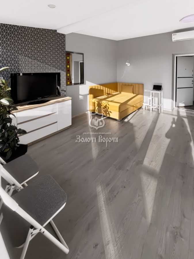 Продажа 1-комнатной квартиры 39.3 м², Радистов ул., 34Е
