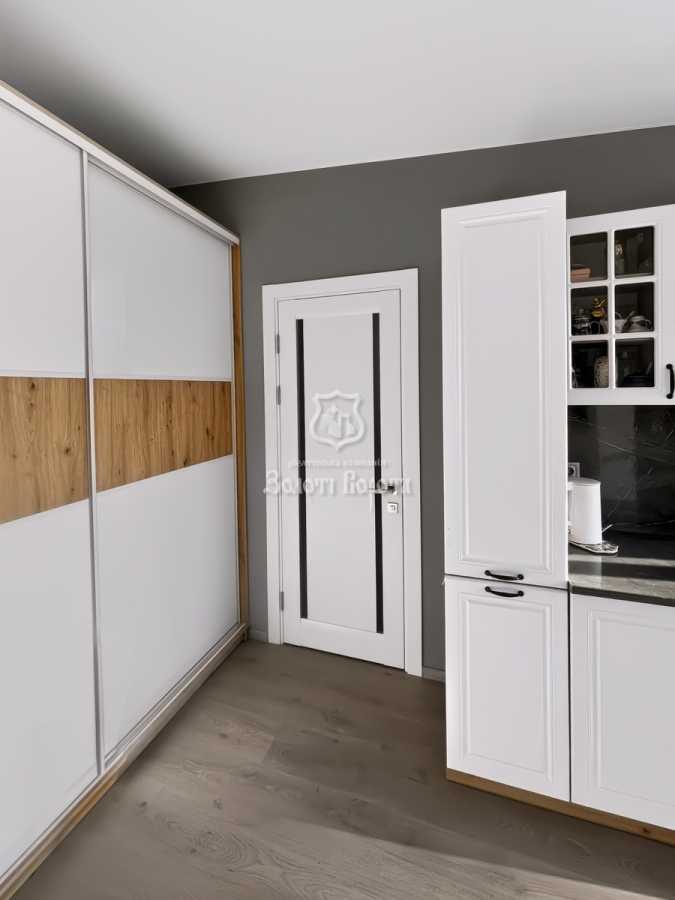 Продажа 1-комнатной квартиры 39.3 м², Радистов ул., 34Е