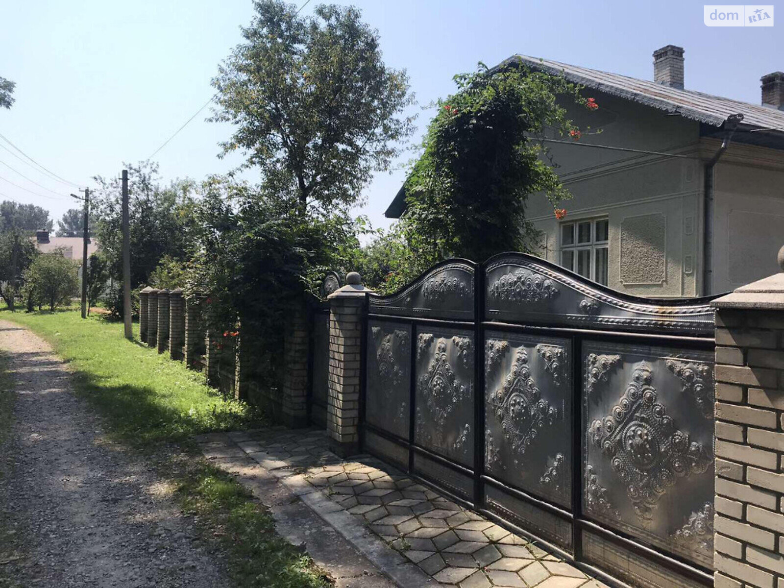 Продаж будинку 144 м²