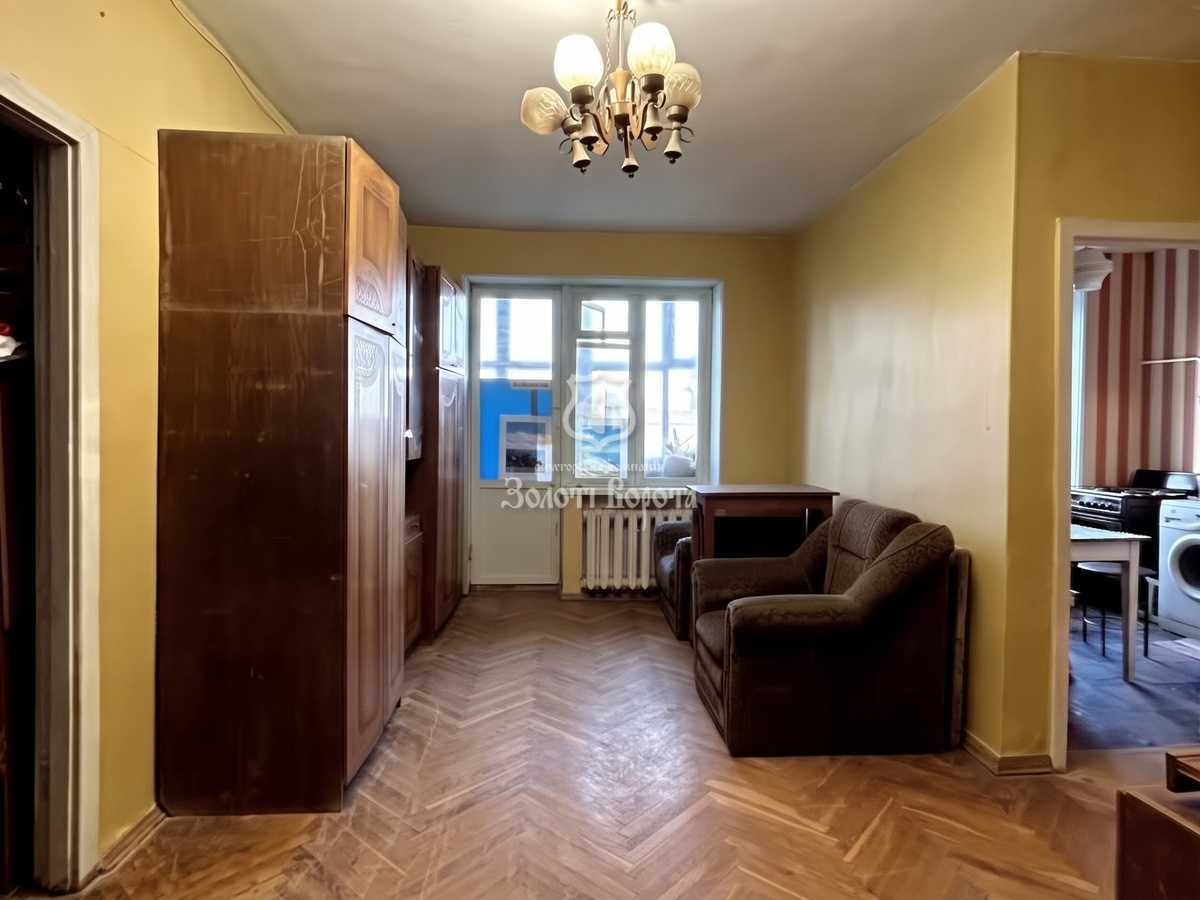 Продажа 2-комнатной квартиры 43.2 м², Строителей ул., 5