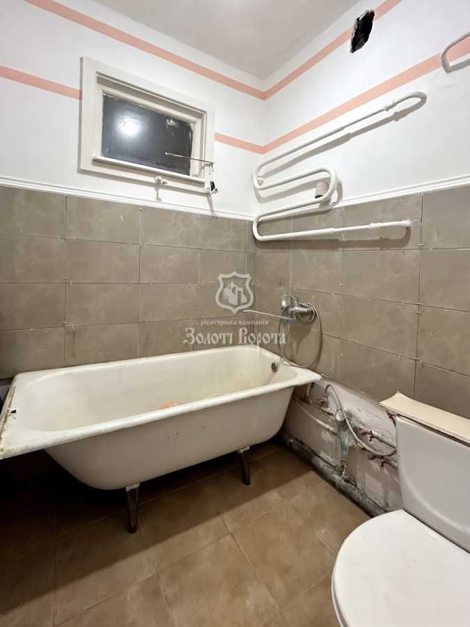 Продажа 2-комнатной квартиры 43.2 м², Строителей ул., 5