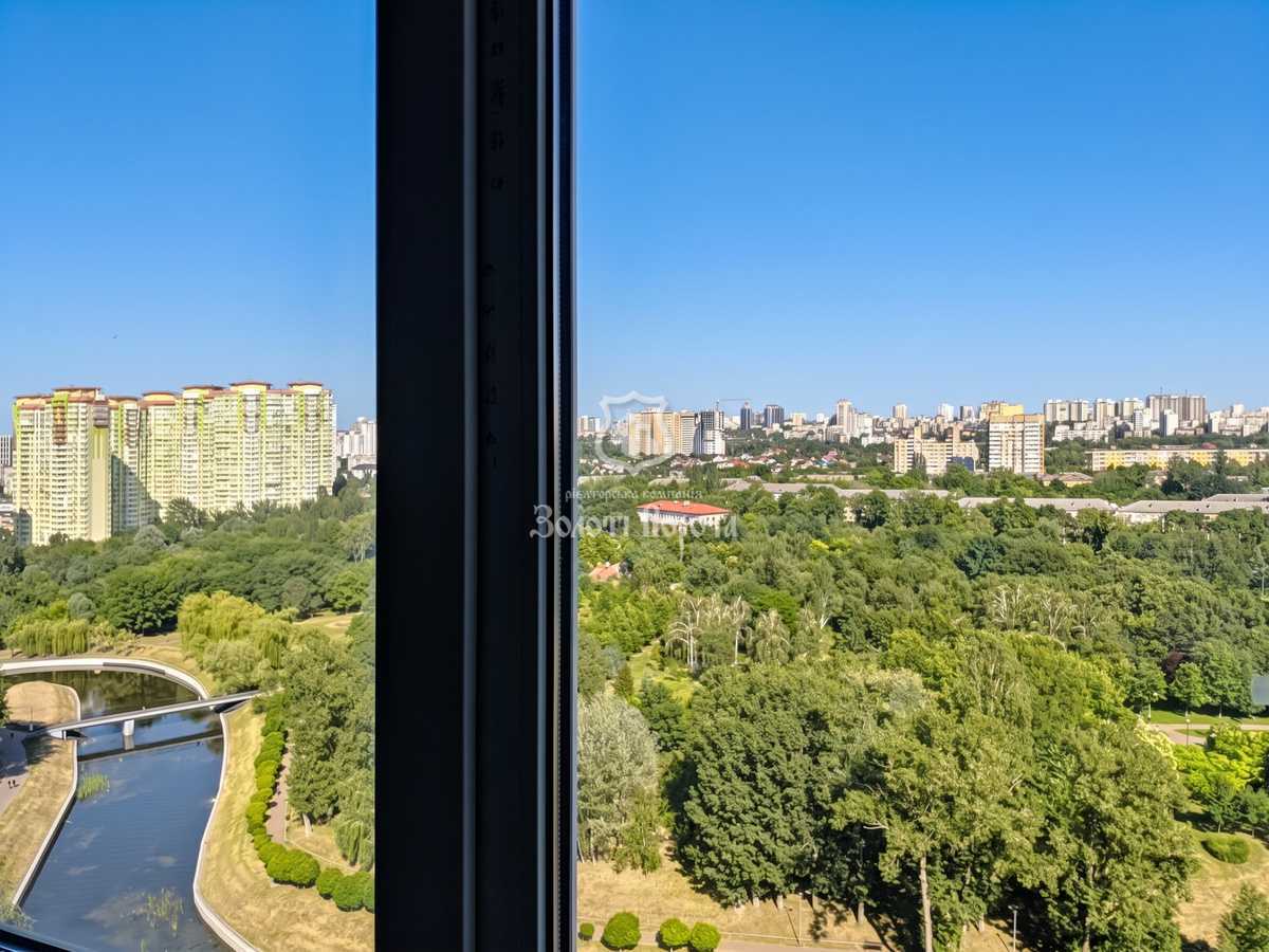 Продаж 2-кімнатної квартири 84.4 м², Героїв Севастополя вул., 35А