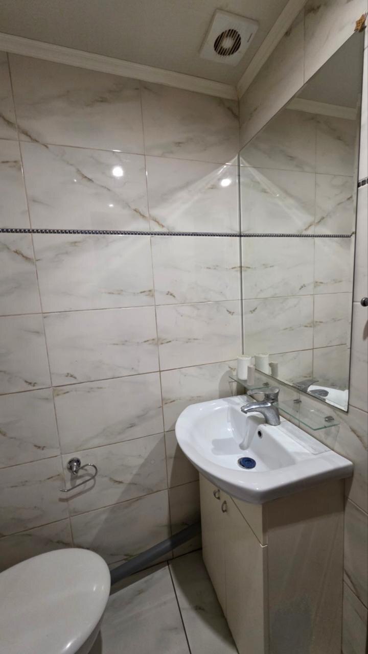 Продаж 1-кімнатної квартири 14 м², Миру вул.