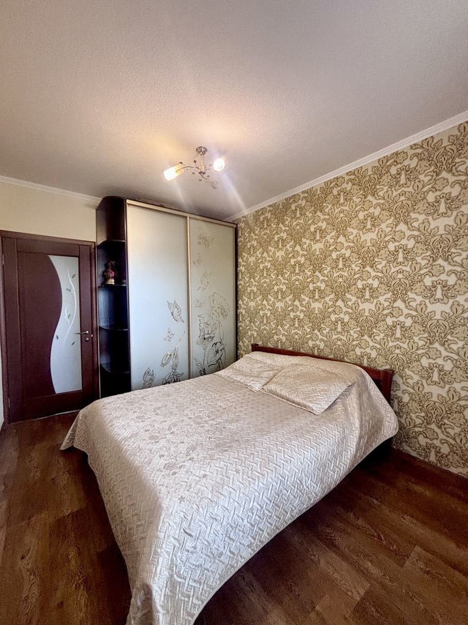 Продажа 3-комнатной квартиры 65 м², Донецкое шоссе, 97