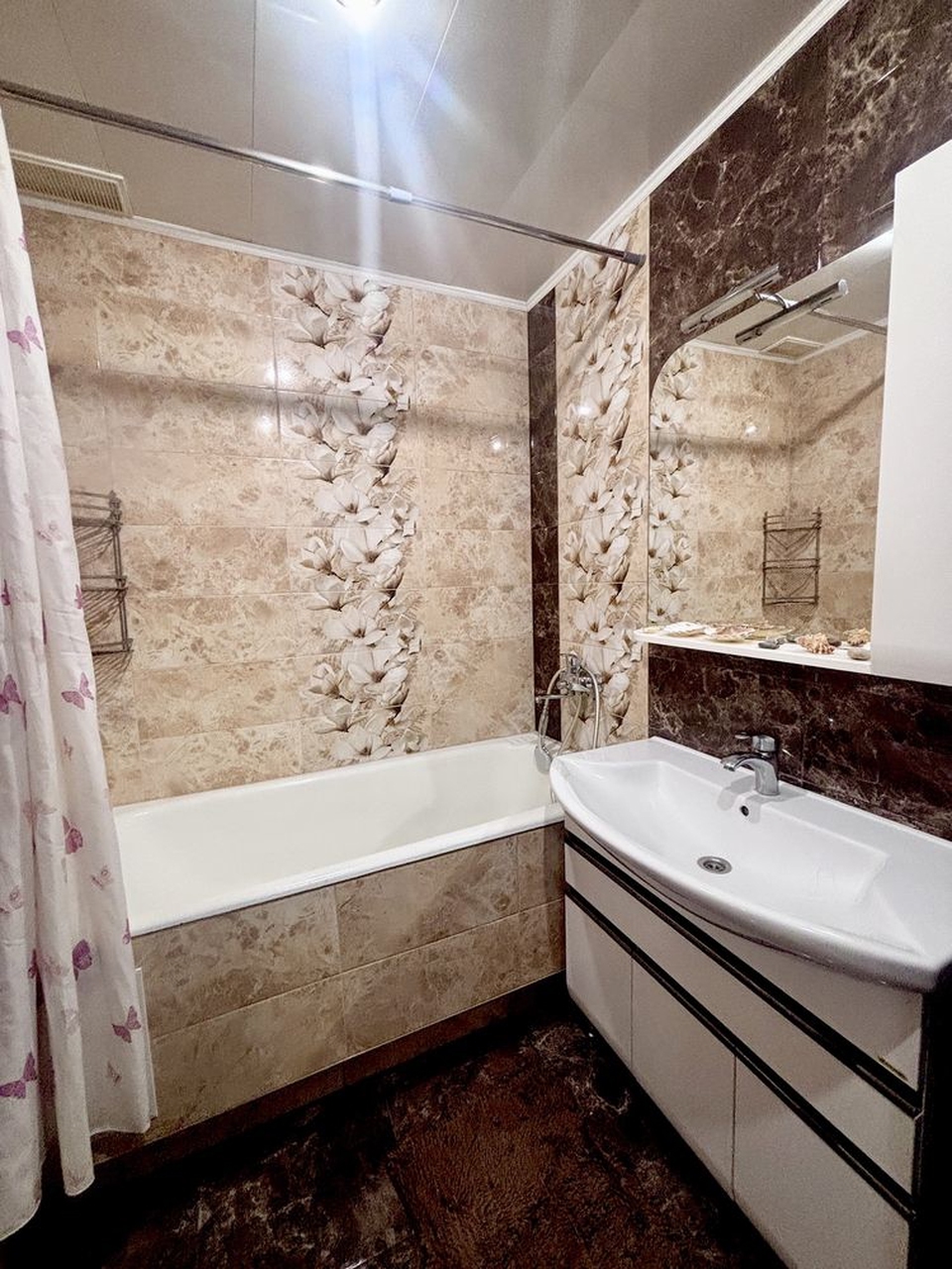 Продажа 3-комнатной квартиры 65 м², Донецкое шоссе, 97
