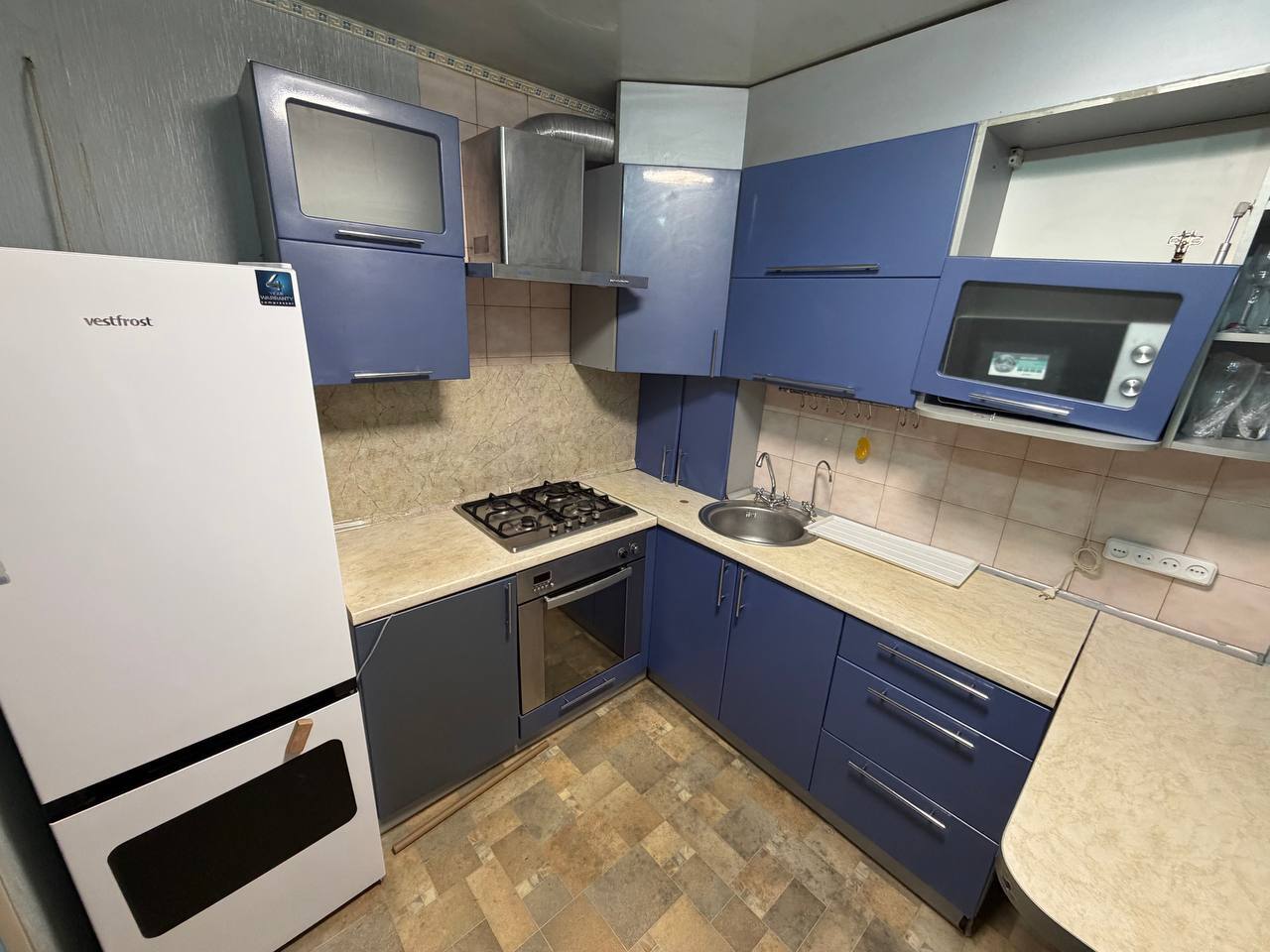 Аренда 3-комнатной квартиры 65 м², Героев просп.