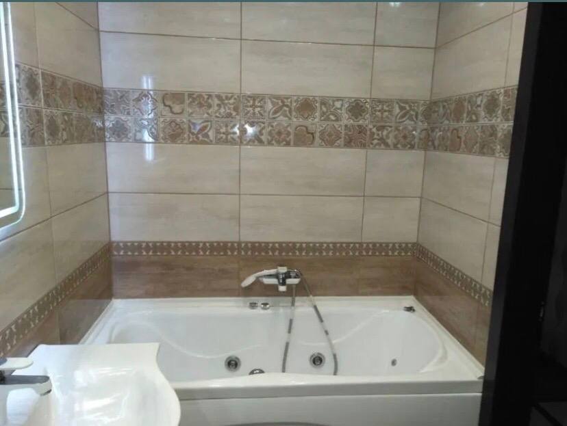 Аренда 3-комнатной квартиры 65 м², Александра Поля просп.