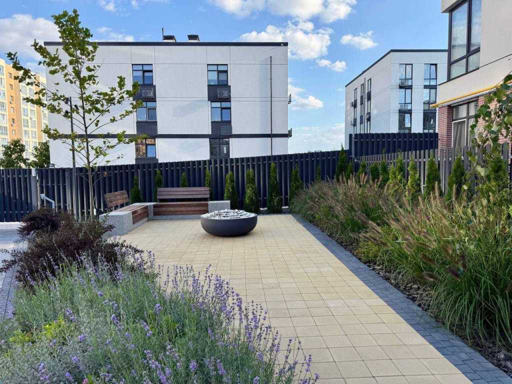 Продаж 1-кімнатної квартири 36.5 м², Європейська, 25