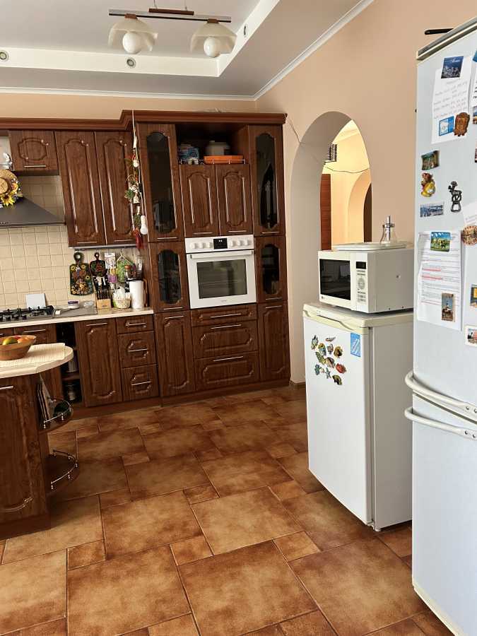 Продаж будинку 186 м², Шпильова, 5а