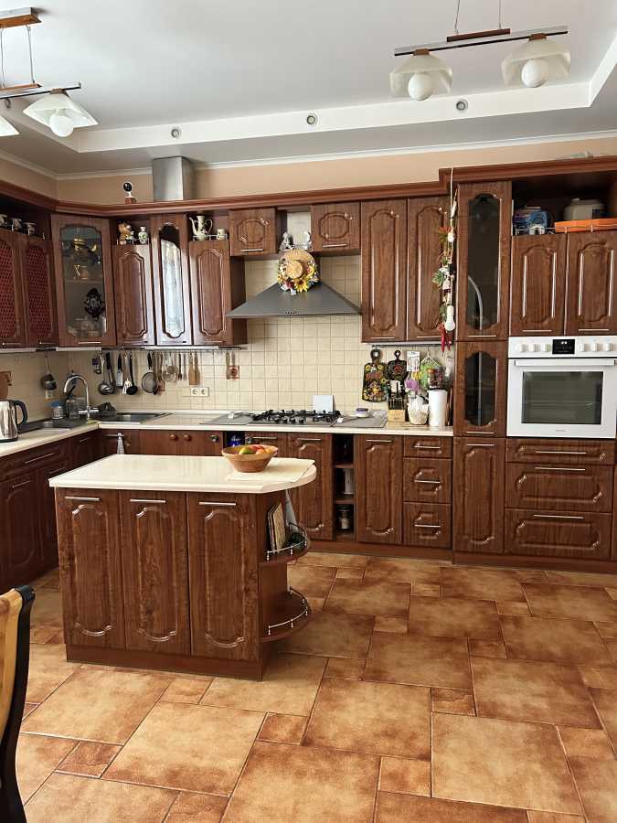 Продаж будинку 186 м², Шпильова, 5а