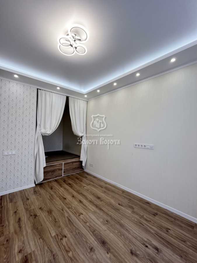 Продажа 1-комнатной квартиры 40.3 м², Бакинська, 1