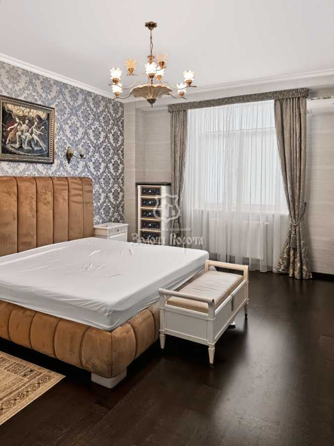 Продаж 2-кімнатної квартири 90.3 м², Звіринецька вул., 59є
