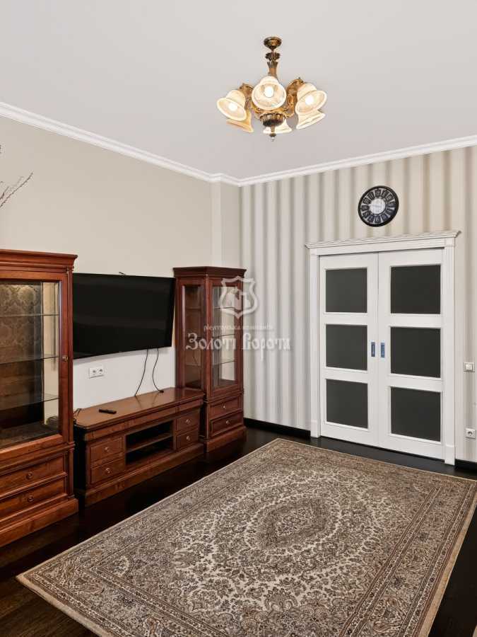 Продаж 2-кімнатної квартири 90.3 м², Звіринецька вул., 59є