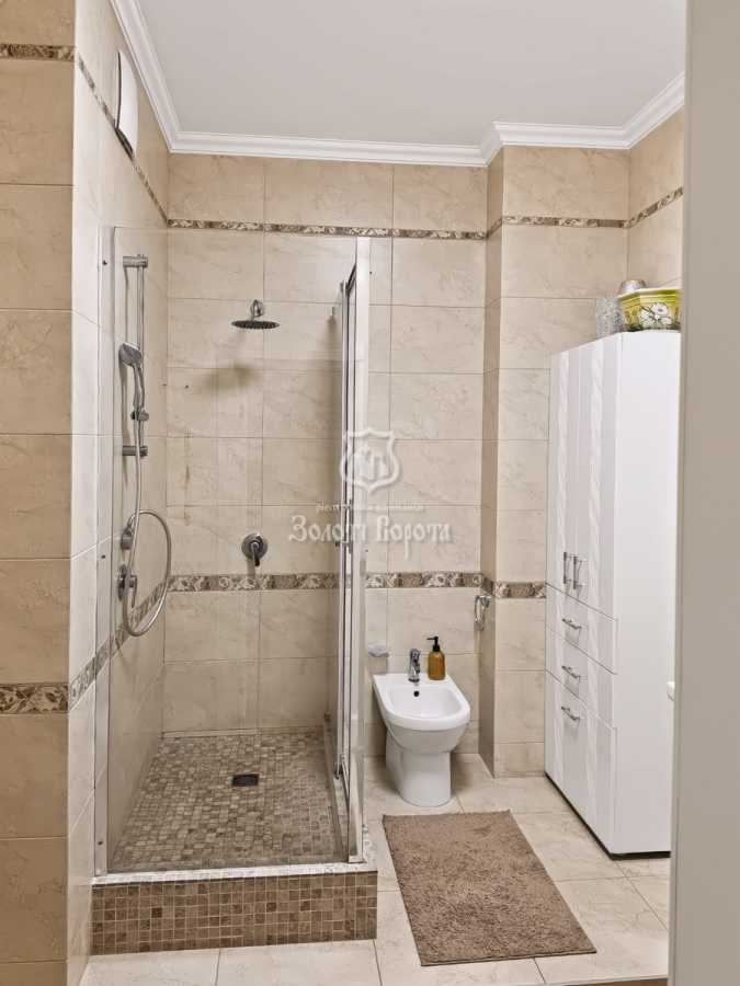 Продаж 2-кімнатної квартири 90.3 м², Звіринецька вул., 59є