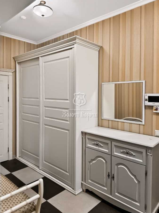 Продаж 2-кімнатної квартири 90.3 м², Звіринецька вул., 59є