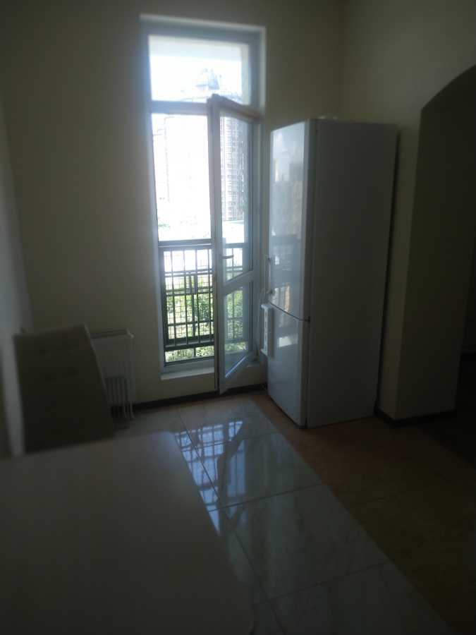 Аренда 2-комнатной квартиры 85.5 м², Евгения Коновальца ул., 44А