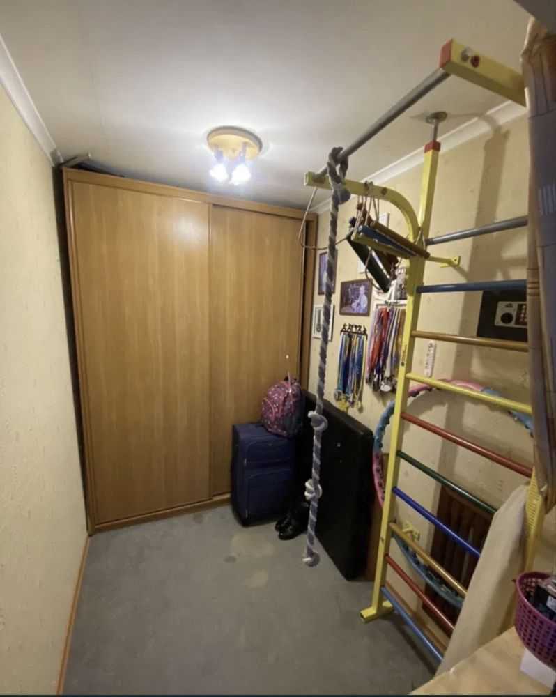 Продаж 3-кімнатної квартири 80 м², Нова вул.
