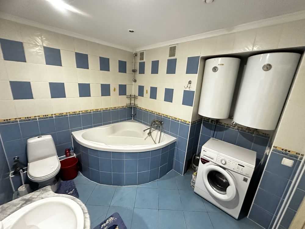 Продаж 3-кімнатної квартири 80 м², Нова вул.