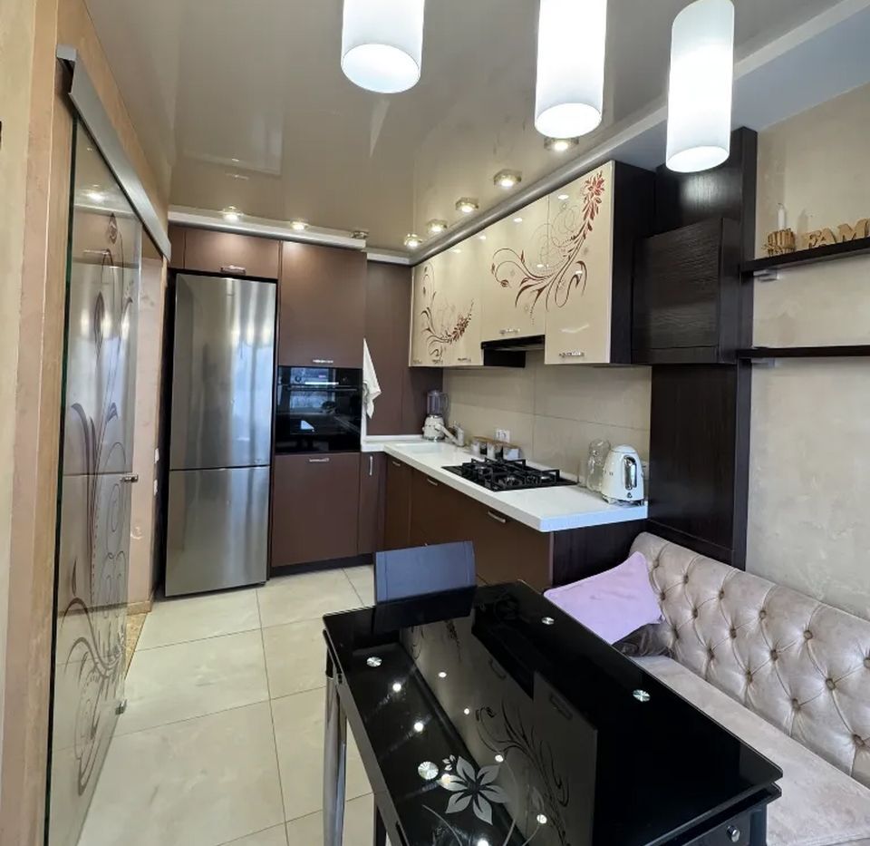 Продажа 5-комнатной квартиры 105 м², Маршала Малиновского ул., 26