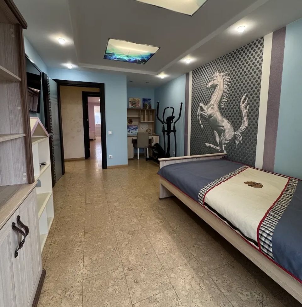 Продажа 5-комнатной квартиры 105 м², Маршала Малиновского ул., 26