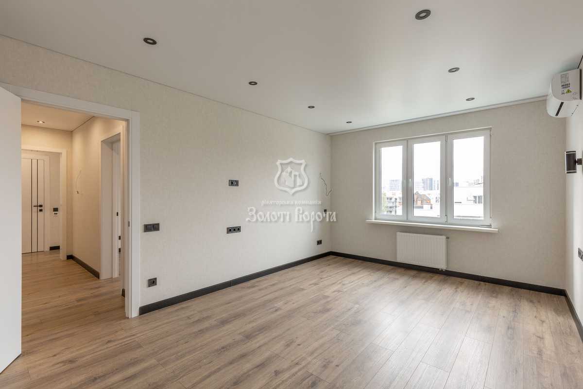 Продаж 2-кімнатної квартири 60 м², Сергія Данченка вул., 28
