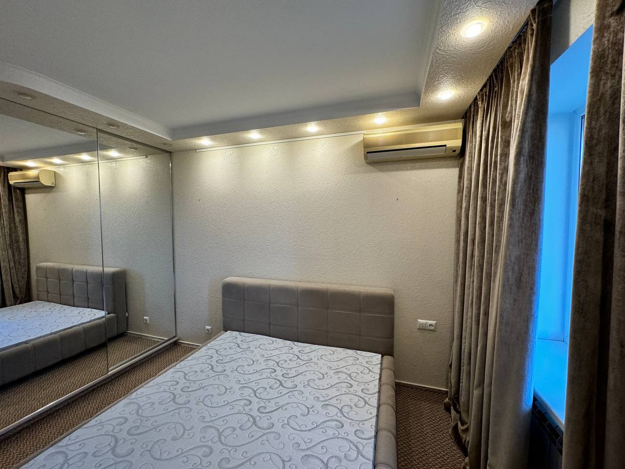 Оренда 3-кімнатної квартири 76 м², Відрадний просп., 55