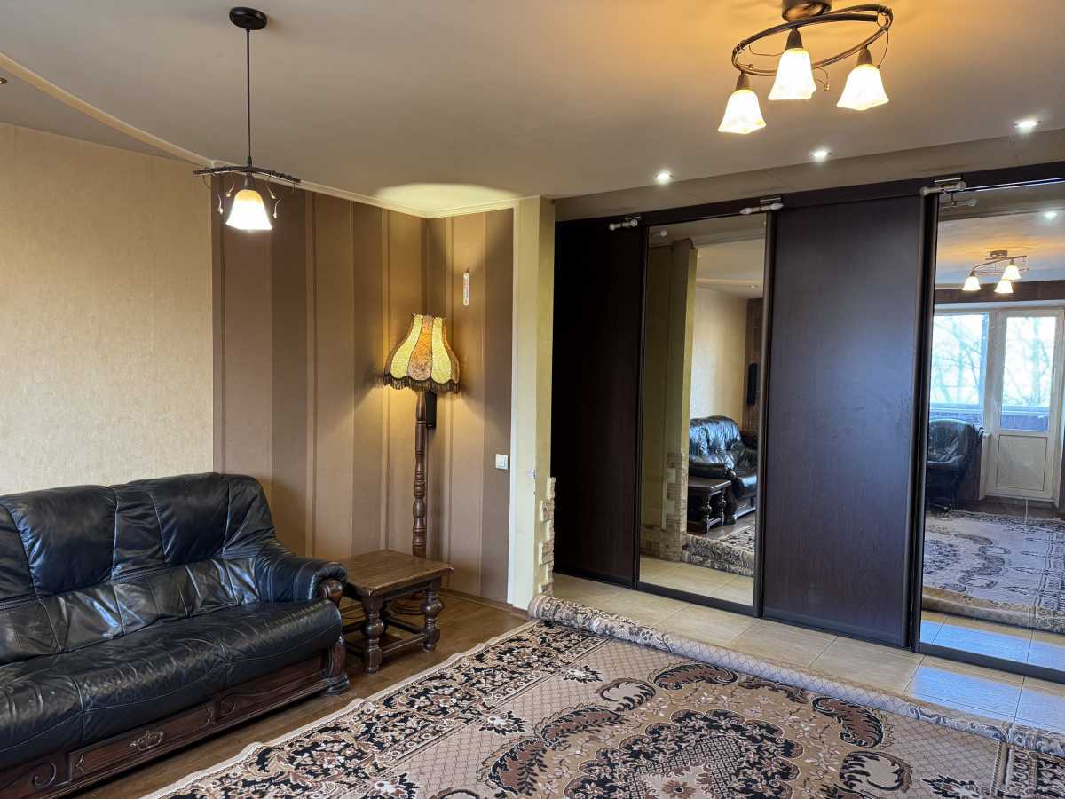 Продаж 3-кімнатної квартири 72 м², Ломоносова вул., 24