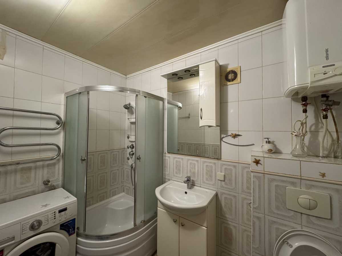 Продаж 3-кімнатної квартири 72 м², Ломоносова вул., 24