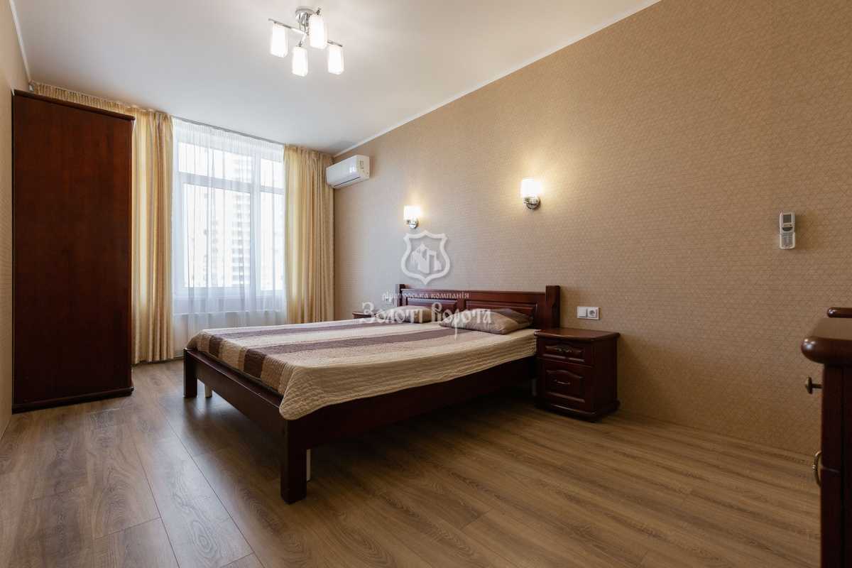 Продаж 3-кімнатної квартири 87.8 м², Євгена Сверстюка вул., 6А