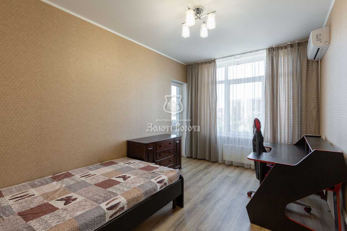 Продаж 3-кімнатної квартири 87.8 м², Євгена Сверстюка вул., 6А