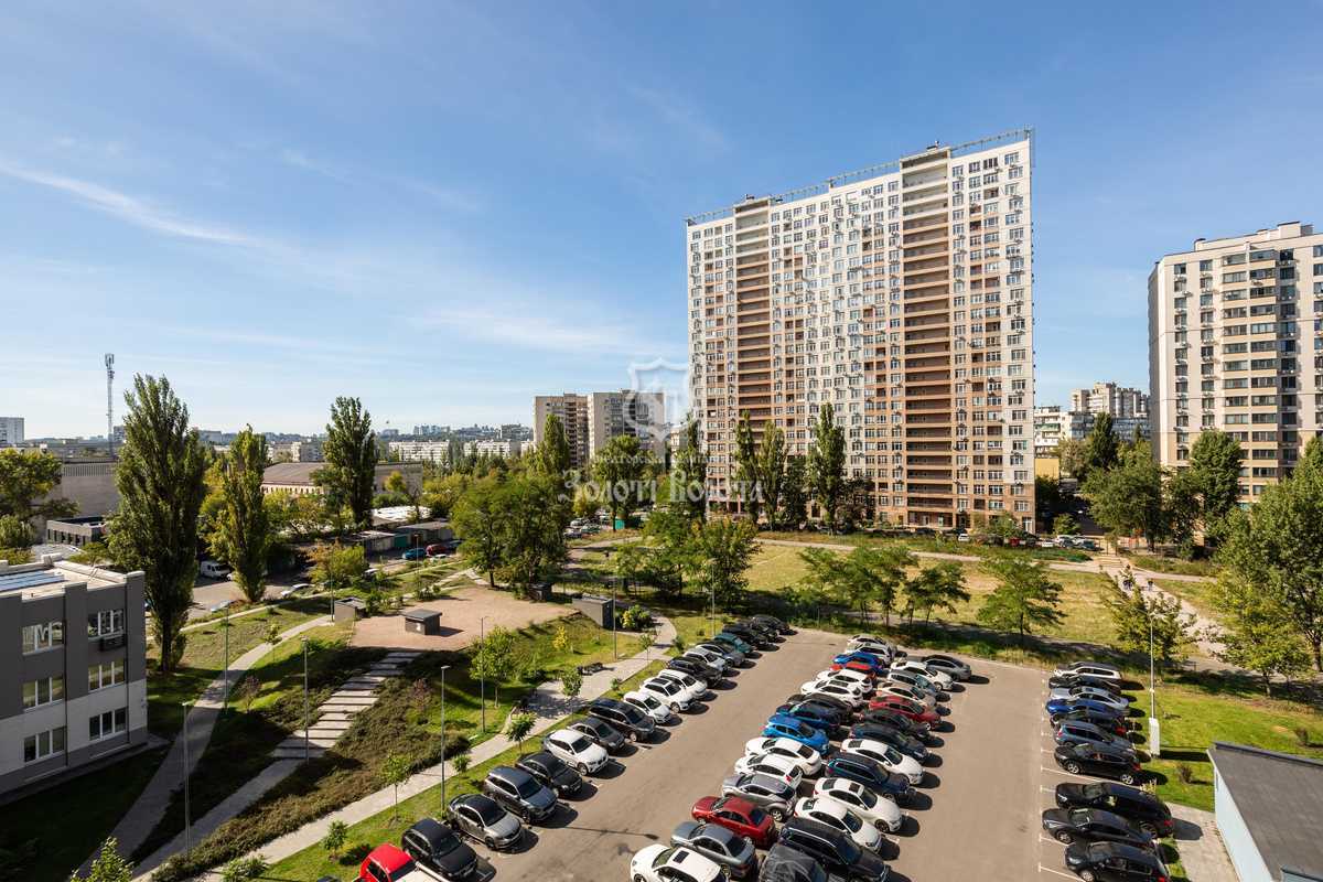 Продаж 3-кімнатної квартири 87.8 м², Євгена Сверстюка вул., 6А
