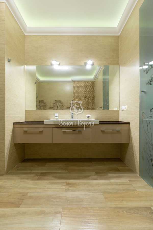 Продажа 3-комнатной квартиры 134.6 м², Леси Украинки бул., 7Б