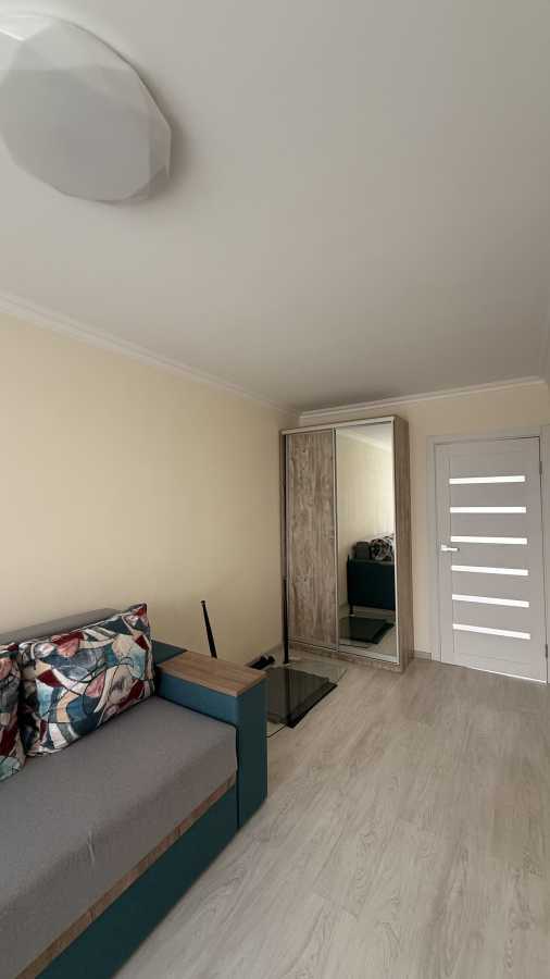 Продаж 3-кімнатної квартири 64 м², Слобожанський просп., 19
